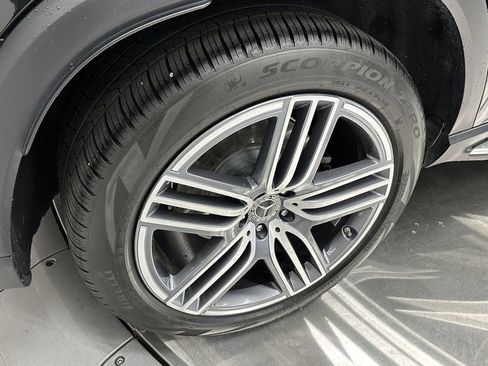 Certified 2023 Mercedes-Benz GLS 450 4MATIC image 22