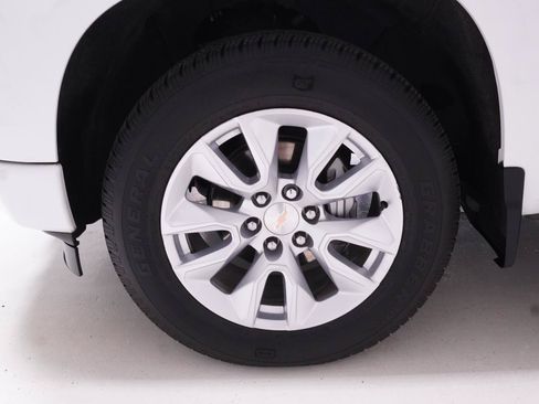 Used 2026 Chevrolet Silverado 1500 Custom RWD image 29