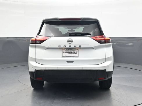 Used 2025 Nissan Rogue SV FWD image 7