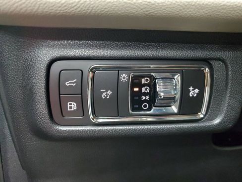 Used 2025 Lincoln Corsair Grand Touring image 29