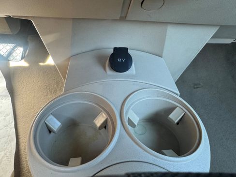 Used 2005 Volkswagen Beetle GLS image 24