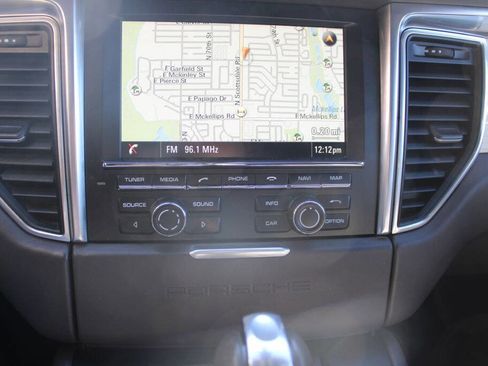 Used 2016 Porsche Macan S image 17