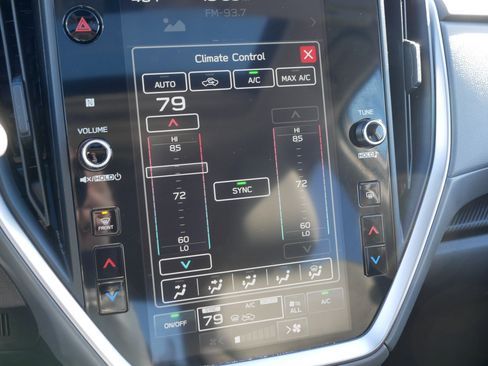 Used 2024 Subaru Crosstrek 2.0i Premium image 17