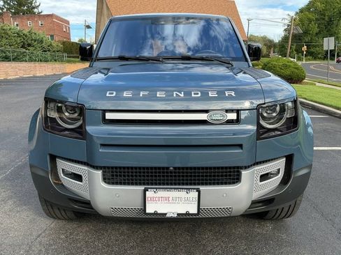Used 2023 Land Rover Defender 110 SE AWD/4WD image 2