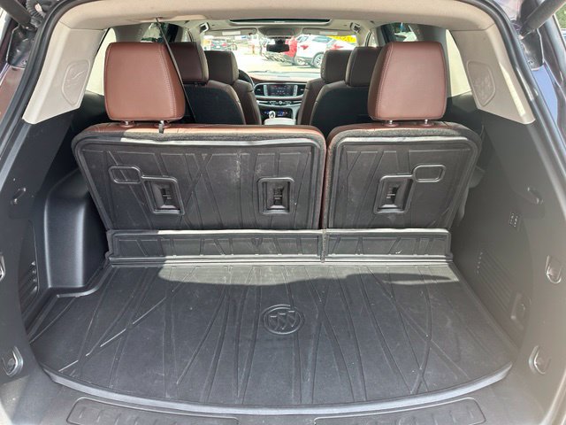 Used 2020 Buick Enclave Avenir w/ Avenir Technology Package FWD image 16