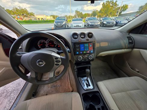 Used 2010 Nissan Altima 2.5 S image 10