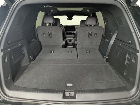 Used 2025 Chevrolet Traverse RS w/ LPO, Floor Liner Package image 19