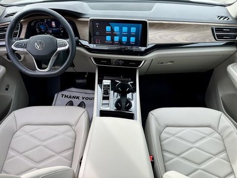 New 2026 Volkswagen Atlas SE image 17