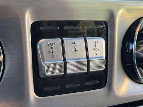 Used 2023 Mercedes-Benz G 550 image 30