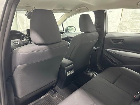 Used 2025 Toyota Corolla LE image 44