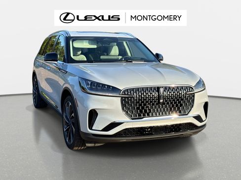 Used 2025 Lincoln Aviator Reserve w/ Luxury Package RWD image 1