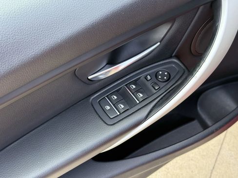 Used 2017 BMW 320i Sedan image 26