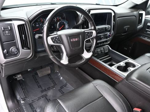 Used 2018 GMC Sierra 1500 SLT w/ Enhanced Driver Alert Package RWD image 9