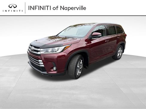 Used 2017 Toyota Highlander AWD V6 image 1