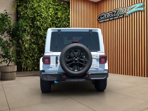 Used 2024 Jeep Wrangler Unlimited Sahara AWD/4WD image 6