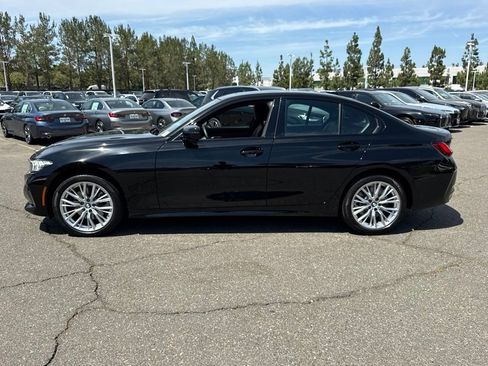 Used 2023 BMW 330i Sedan w/ Premium Package RWD image 9