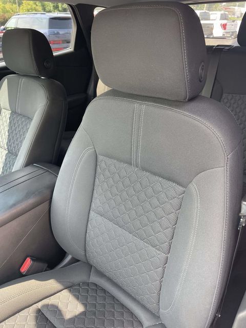 Used 2022 Chevrolet Blazer LT FWD image 17