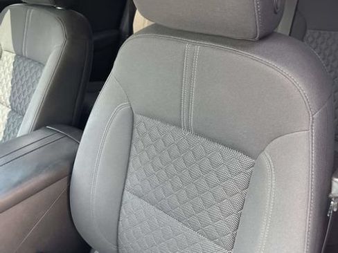Used 2022 Chevrolet Blazer LT FWD image 17