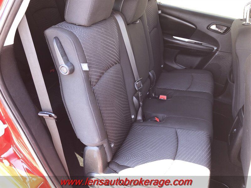 Used 2016 Dodge Journey SE w/ Flexible Seating Group FWD image 21