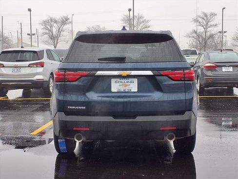 Used 2023 Chevrolet Traverse LS image 21