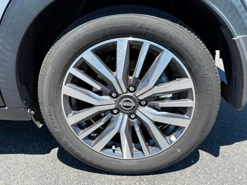 Used 2024 Nissan Kicks SV FWD image 8