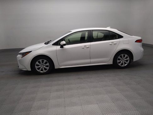 Used 2022 Toyota Corolla LE FWD image 2