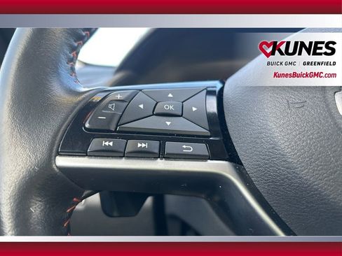 Used 2024 Nissan Altima 2.5 SR image 18