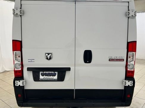 Used 2020 RAM ProMaster 1500 w/ Interior Convenience Group FWD image 4