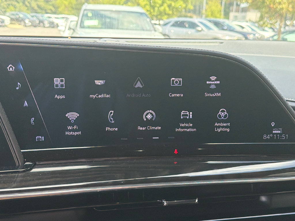 Used 2024 Cadillac Escalade Premium Luxury w/ Performance Package AWD/4WD image 29