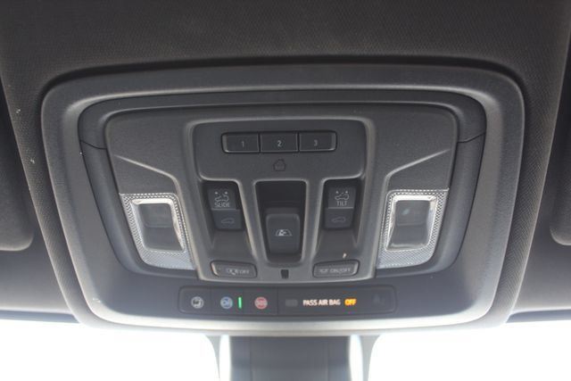 Used 2020 Chevrolet Silverado 2500 High Country w/ Z71 Off-Road Package AWD/4WD image 34