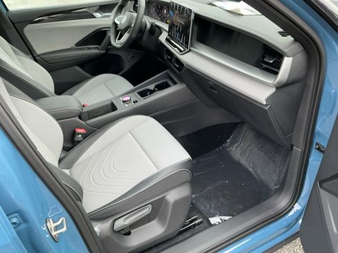 New 2026 Volkswagen Tiguan SE R-Line image 27