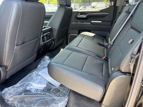 New 2026 GMC Sierra 1500 SLT w/ SLT Premium Package AWD/4WD image 5