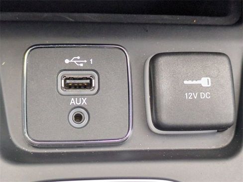 Used 2021 Jeep Cherokee Limited w/ Elite Package image 23