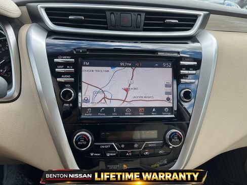 Used 2018 Nissan Murano Platinum w/ Cargo Package FWD image 17