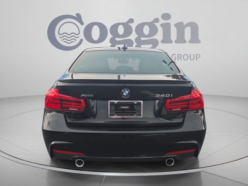 Used 2018 BMW 340i xDrive Sedan w/ Premium Package AWD/4WD image 4