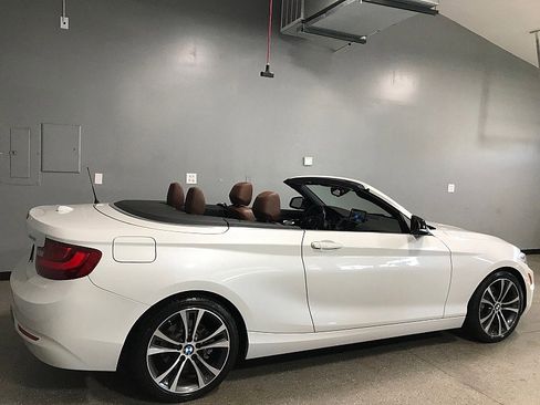 Used 2015 BMW 228i xDrive Convertible image 5