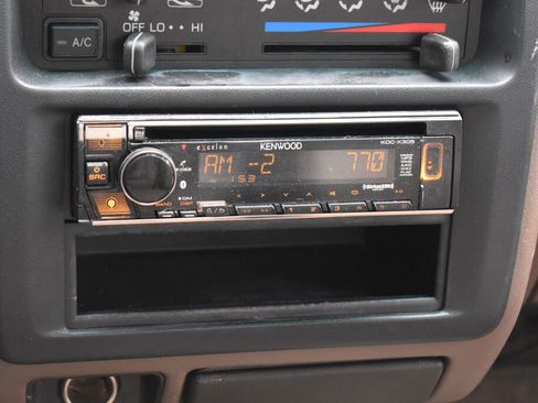 Used 1998 Toyota T100 DX AWD/4WD image 14