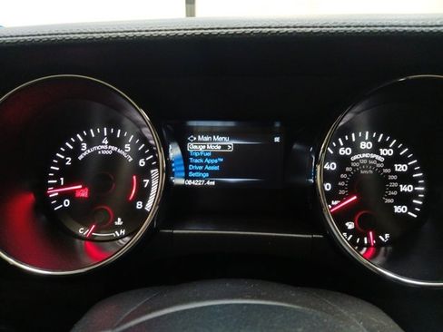 Used 2017 Ford Mustang Coupe image 18