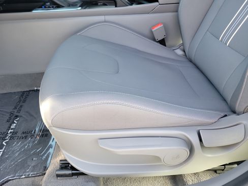 Certified 2025 Hyundai Elantra Sport FWD image 21