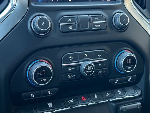 Used 2023 Chevrolet Silverado 3500 LTZ w/ Gooseneck/5TH Wheel Package image 26