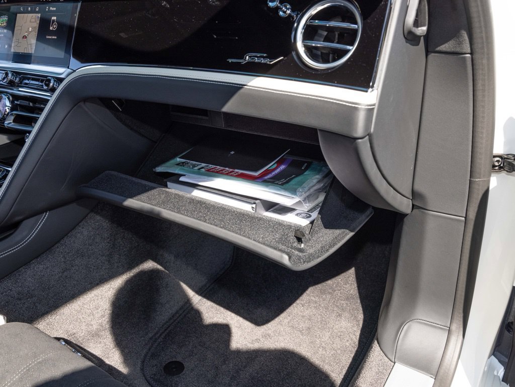 Used 2025 Bentley Flying Spur Plug-In Hybrid AWD/4WD image 76
