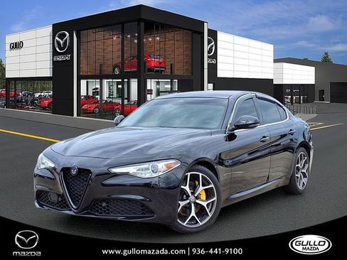 Used 2020 Alfa Romeo Giulia Ti AWD/4WD image 1