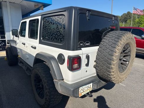 Used 2019 Jeep Wrangler Unlimited Sport S image 8