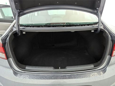 Used 2019 Hyundai Elantra Limited w/ Ultimate Package 02 image 20