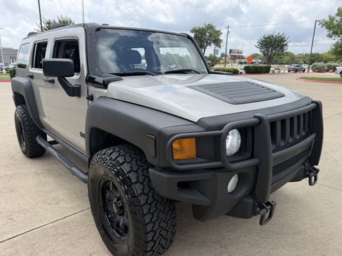 Used 2007 HUMMER H3 AWD/4WD image 1