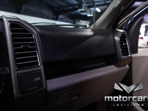 Used 2015 Ford F150 XLT w/ Equipment Group 302A Luxury image 32