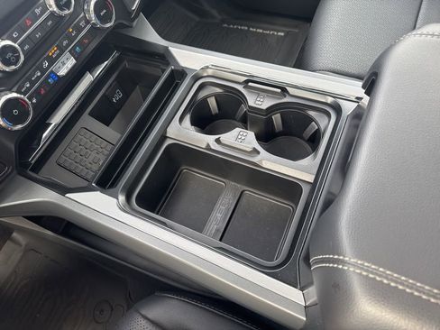 Used 2025 Ford F350 Lariat w/ Lariat Ultimate Package AWD/4WD image 28