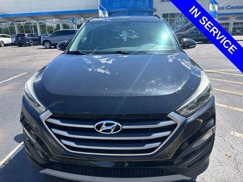 Used 2018 Hyundai Tucson Value AWD/4WD image 2