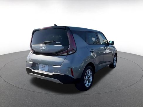 Used 2025 Kia Soul LX w/ LX Technology Package FWD image 15