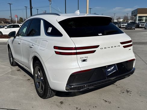 New 2026 Genesis GV70 2.5T Advanced image 6